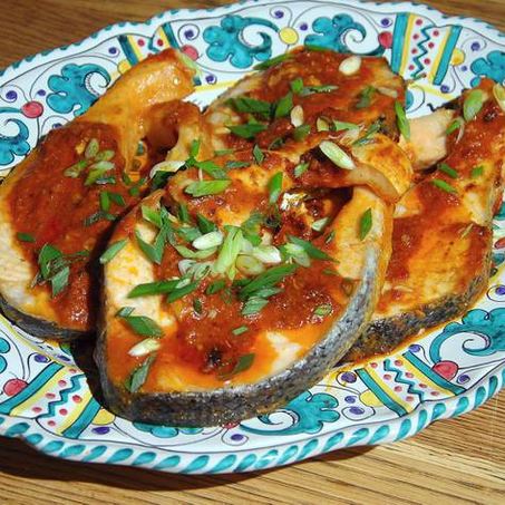 Рецепт Пряных стейков из семги