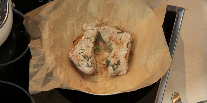 Рецепт стейка из индейки с чечевицей и томатным соусом