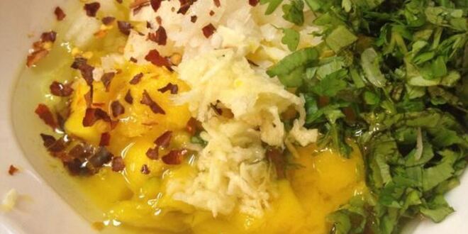 Рецепт стейка из свинины под манговым соусом