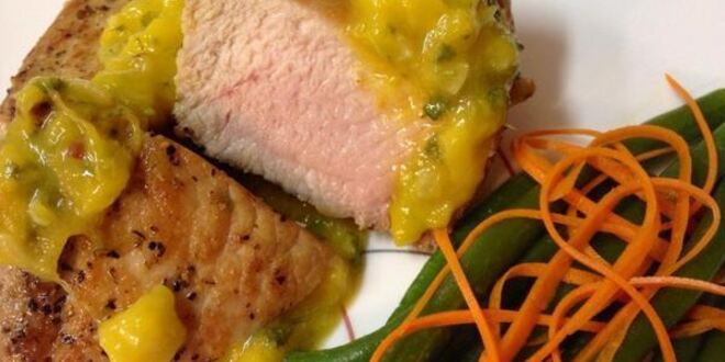 Рецепт стейка из свинины под манговым соусом