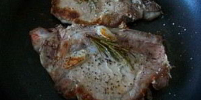 Рецепт стейка из свинины с розмарином