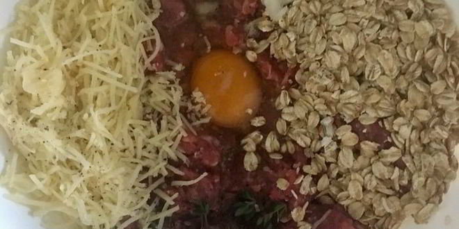 Рецепт домашних тефтелей в томатном соусе с зеленым булгуром