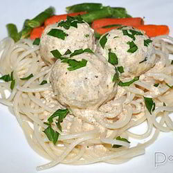 Рецепт Куриных тефтелей в сливках