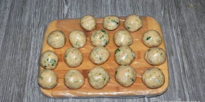 Рецепт куриных тефтелей в сливках