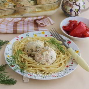 Рецепт Куриных тефтелей в сливочном соусе в духовке