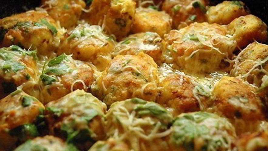 Рецепт куриных тефтелей в соусе