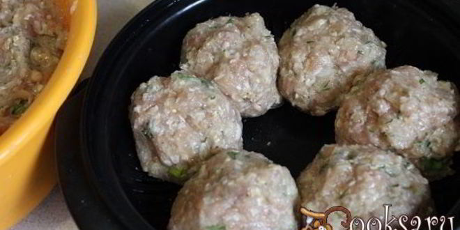 Рецепт паровых куриных тефтелей с овощами и овсяными хлопьями