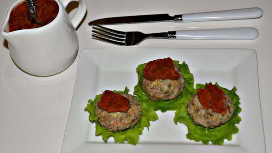 Рецепт паровых тефтелей с гречкой и кабачком