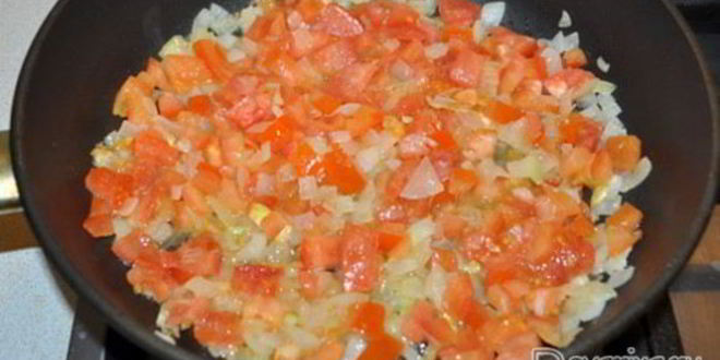 Рецепт рыбных тефтелей в соево-томатном соусе