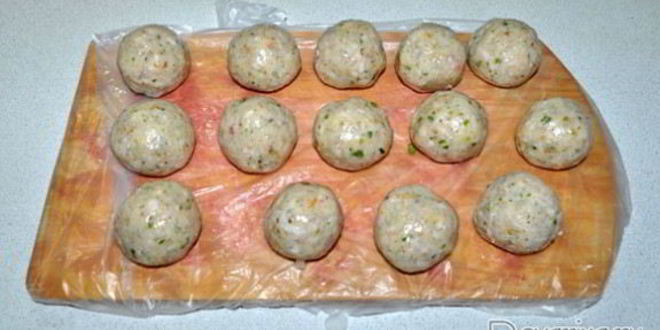 Рецепт рыбных тефтелей в соево-томатном соусе