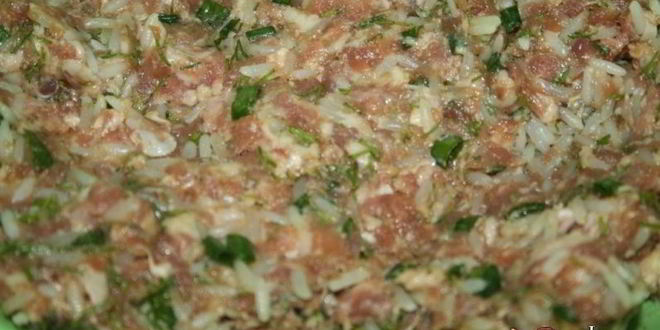 Рецепт свиного-говяжьих тефтельки тушеные в томате с овощами