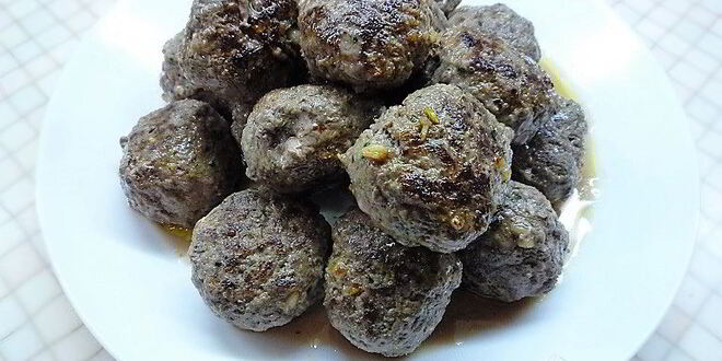 Рецепт тефтелей из баранины с томатным соусом и кедровыми орешками