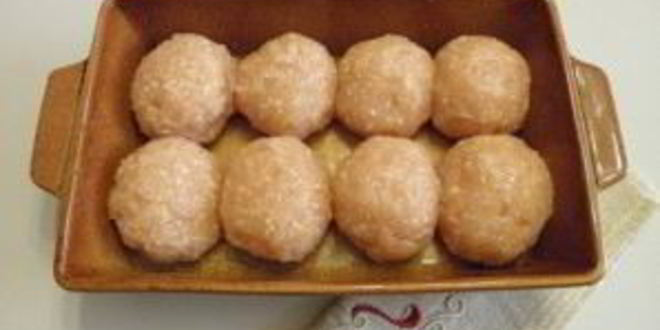 Рецепт тефтелей под сметанным соусом