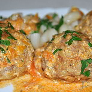 Рецепт Тефтелей с булгуром в сливочно-томатном соусе