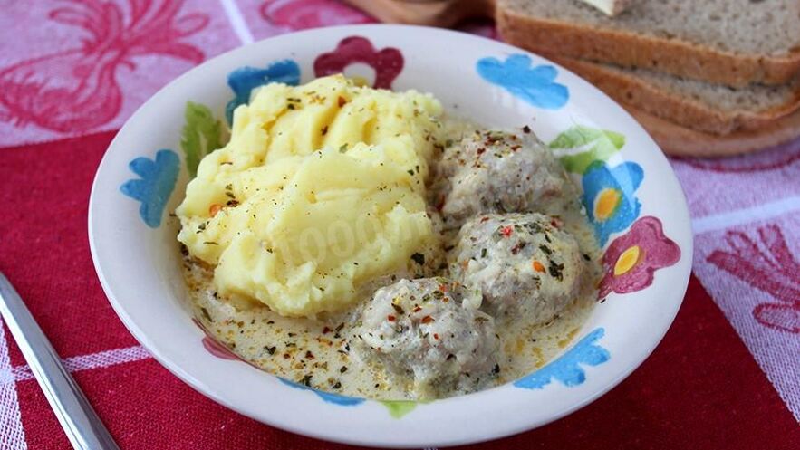 Рецепт тефтелей с подливкой в мультиварке