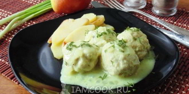 Рецепт тефтелей с яблоками в сметанном соусе