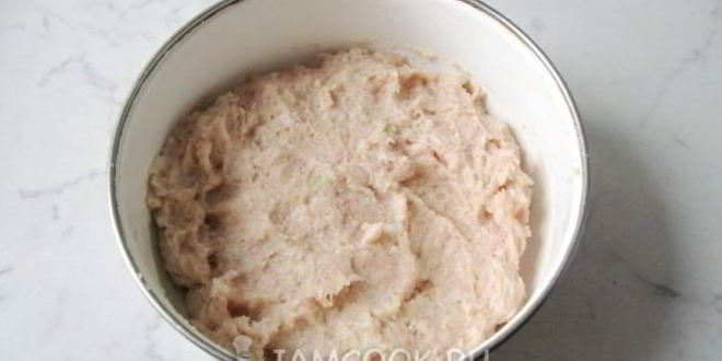 Рецепт тефтелей с яблоками в сметанном соусе