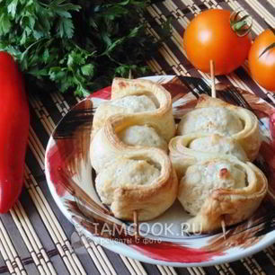 Рецепт Тефтелей со слоеным тестом на шпажках