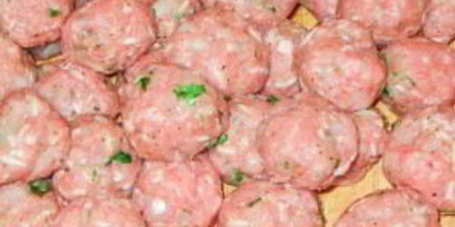 Рецепт тефтелей в сливочно-грибном соусе