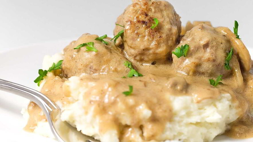 Рецепт тефтелей в сметанном соусе