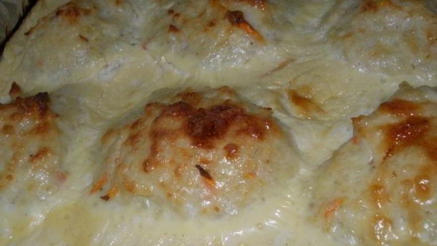 Рецепт тефтелей в сырном соусе