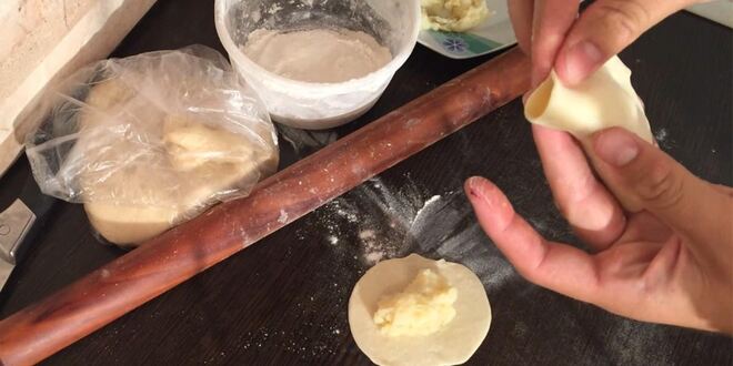 Рецепт вареников на пресном тесте