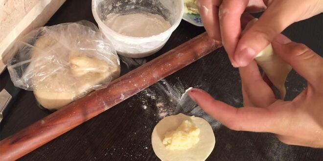 Рецепт вареников на пресном тесте