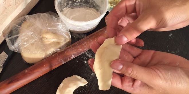 Рецепт вареников на пресном тесте