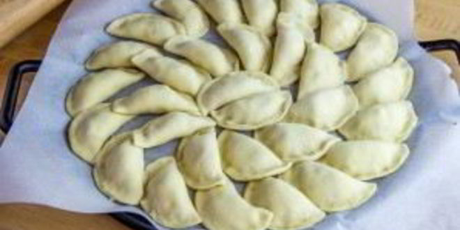 Рецепт вареников с картошкой и квашеной капустой