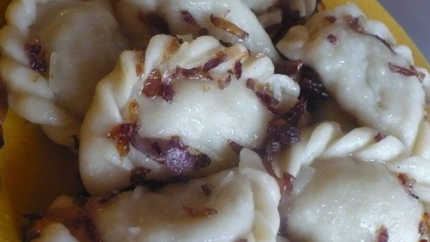 Рецепт вареников с картошкой и сыром