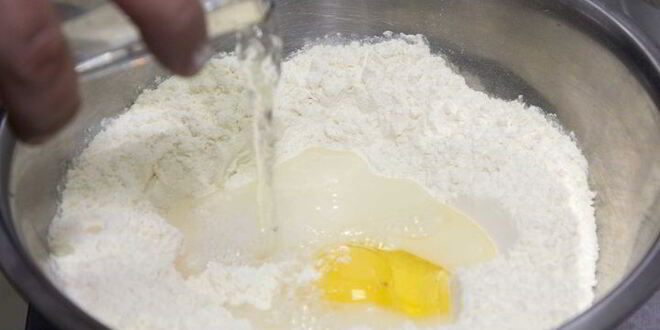 Рецепт вареников с кислой капустой и мятым картофелем