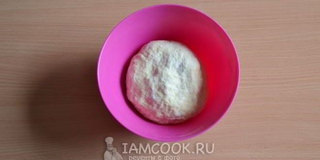 Рецепт вареников с клубникой на кефире