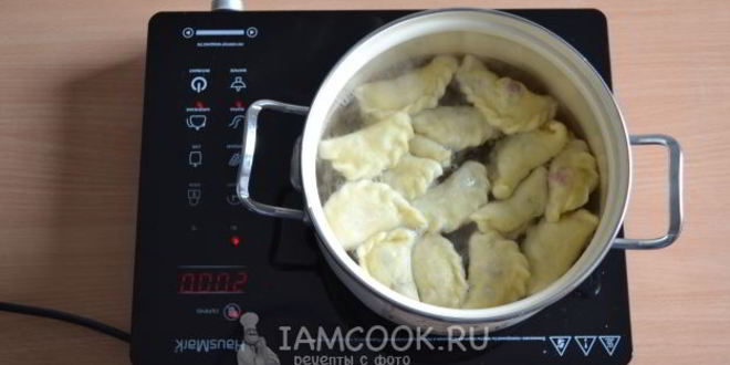 Рецепт вареников с клубникой на кефире