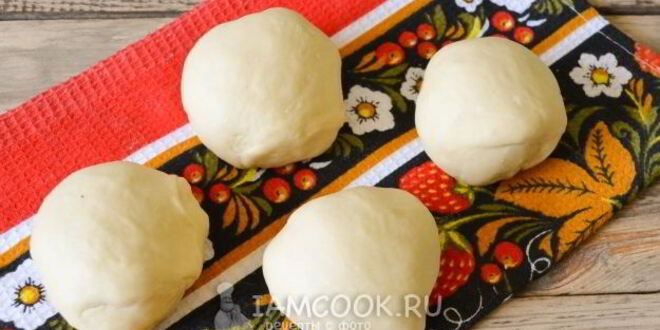 Рецепт вареников с клубникой на воде