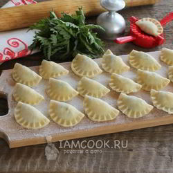 Рецепт Вареников с крапивой, творогом и сыром