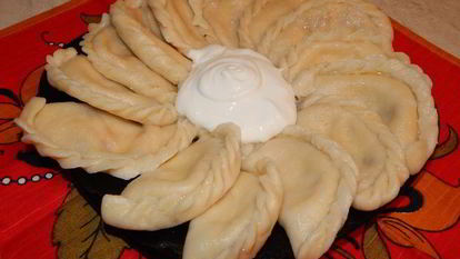 Рецепт Вареников с творогом и финиками