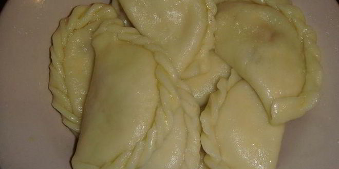 Рецепт вареников с творогом и финиками