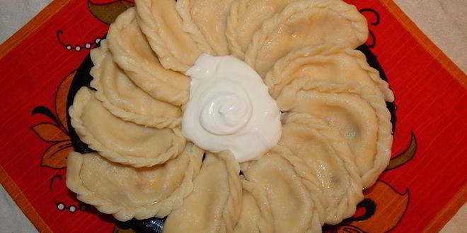 Рецепт вареников с творогом и финиками