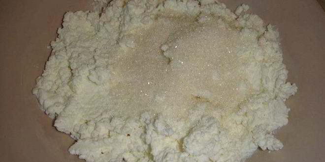 Рецепт вареников с творогом и финиками