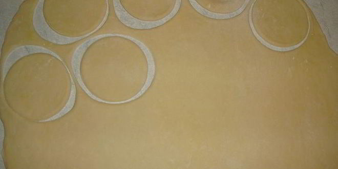 Рецепт вареников с творогом и финиками