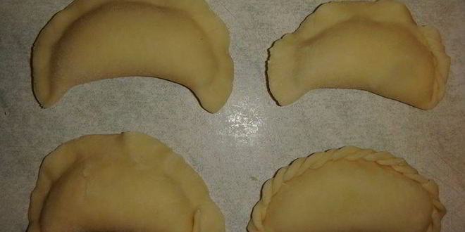 Рецепт вареников с творогом и финиками