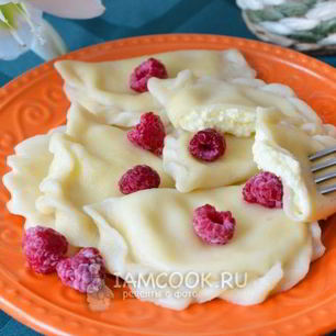 Рецепт Вареников с творогом и яичными желтками