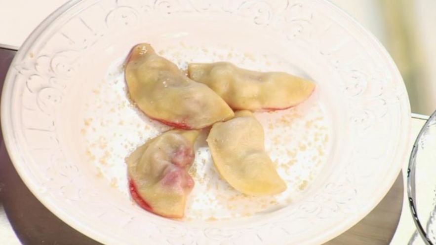 Рецепт вареников с вишней на пару