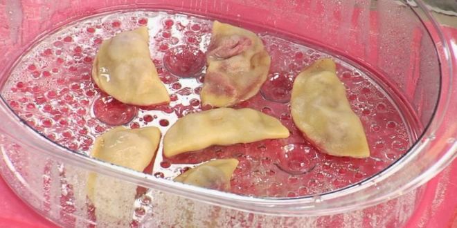 Рецепт вареников с вишней на пару