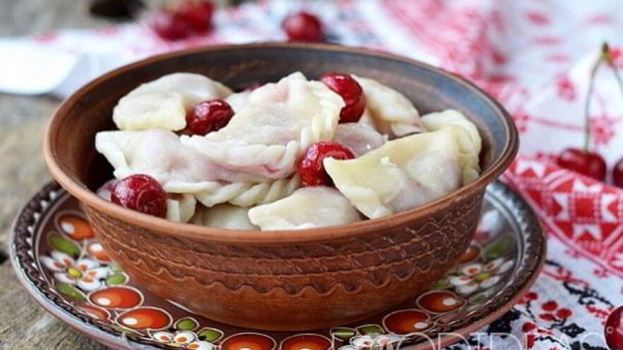 Рецепт вареников с замороженной вишней