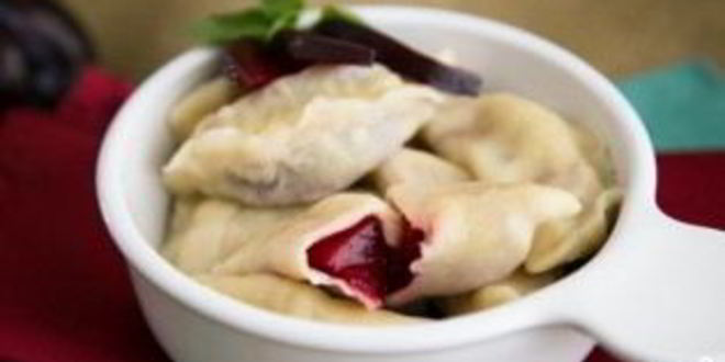 Рецепт вареников со сливами