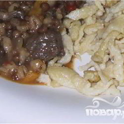 Рецепт Жаркого из говядины с чечевицей и красным вином