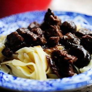 Рецепт Жаркого из говядины с грибами