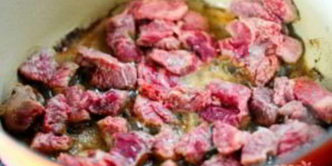 Рецепт жаркого из говядины с грибами