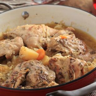 Рецепт Жаркого из кролика с капустой и морковью